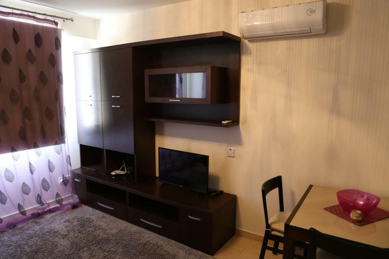Danaos 2 Complex Apartment - By Imh Travel & Tours Paphos Bagian luar foto